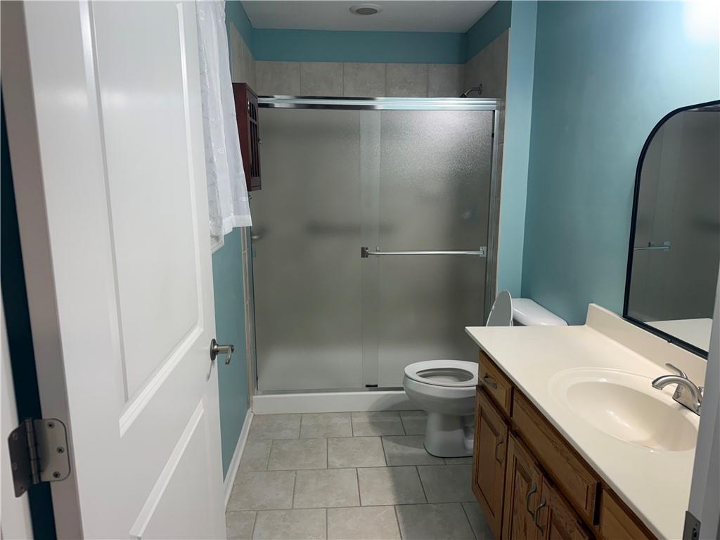 905 Mercury Way Raymore, MO 64083 - Photo 9 of 12