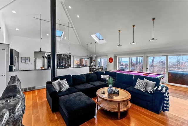 $5,000 | 135 Oyster Pond Road, Falmouth, MA 02540