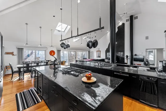 $5,000 | 135 Oyster Pond Road, Falmouth, MA 02540