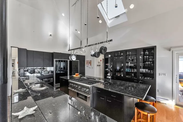 $5,000 | 135 Oyster Pond Road, Falmouth, MA 02540