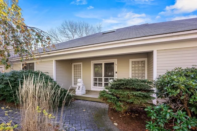 $5,000 | 135 Oyster Pond Road, Falmouth, MA 02540