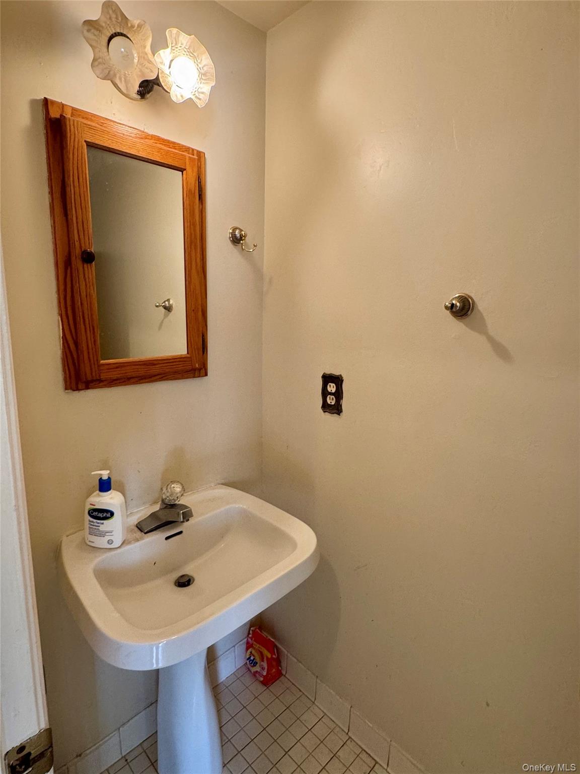 47 Brick Pond Road Middletown, NY 10940 - Photo 11 of 27