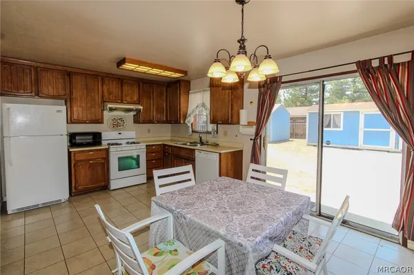 $339,900 | 1084 Hugo Lane, Big Bear City, CA 92314