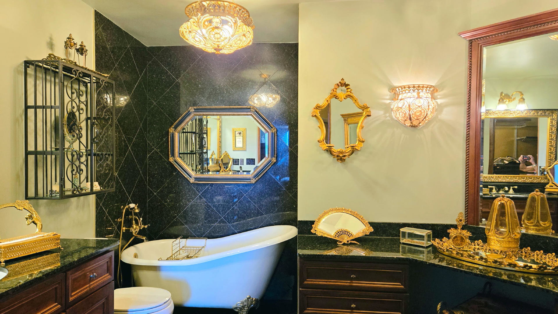 6033 North Sheridan Road, Unit 40H Chicago, IL 60660 - Photo 19 of 29