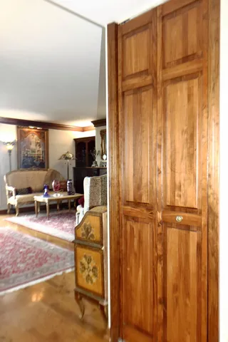 $400,000 | 6033 North Sheridan Road, Unit 40H, Chicago, IL 60660