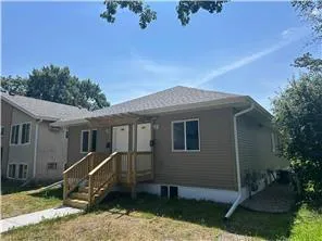 $3,200 | 468 Thomas Avenue West, St. Paul, MN 55103