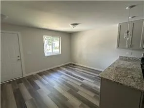 $3,200 | 468 Thomas Avenue West, St. Paul, MN 55103