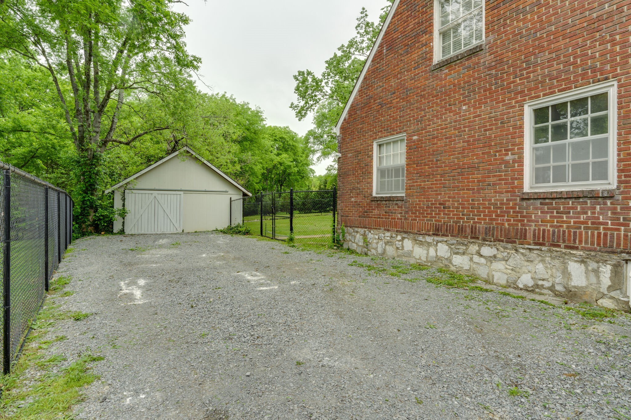 110 East Marthona Road Madison, TN 37115 - Photo 4 of 42 Gallery Image 4