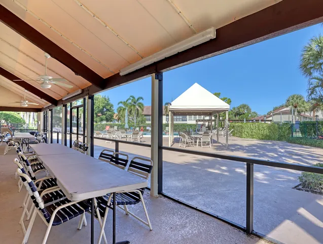 $275,000 | 3283 Jog Park Drive, Greenacres, FL 33467