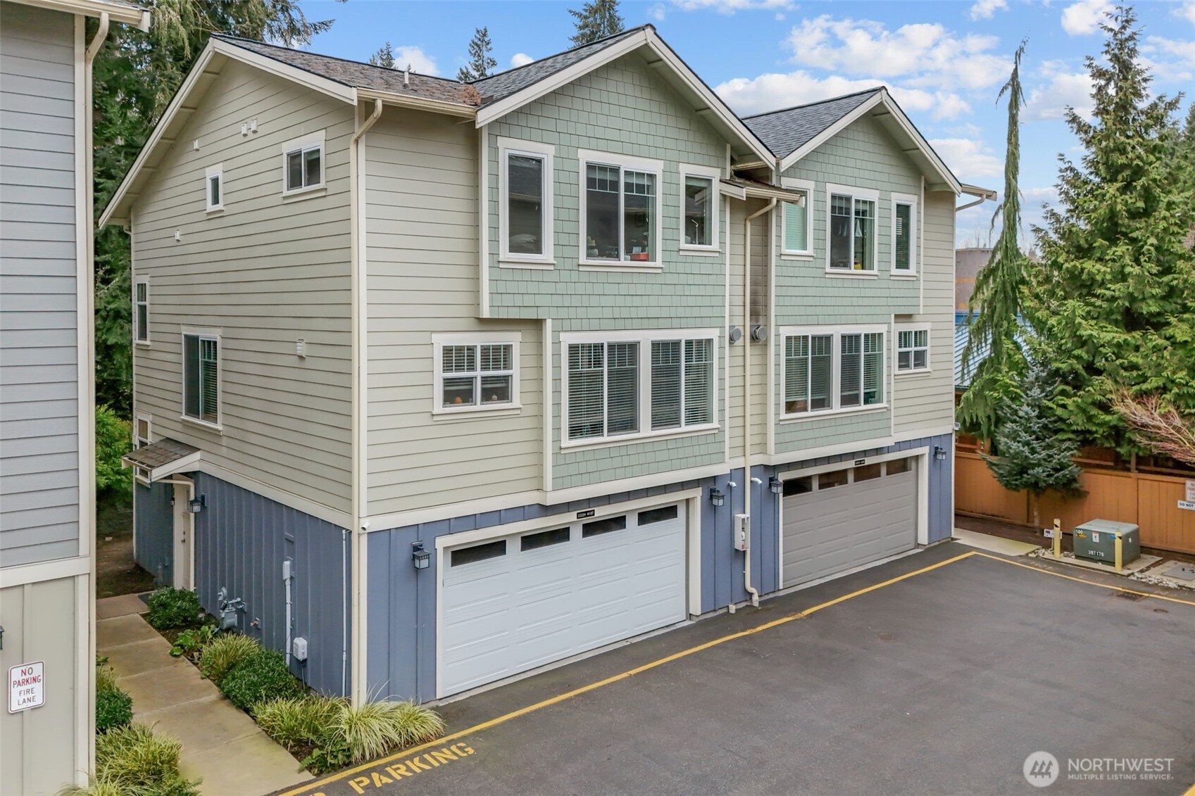23224 Edmonds Way, Unit 107 Edmonds, WA 98026 - Photo 1 of 36
