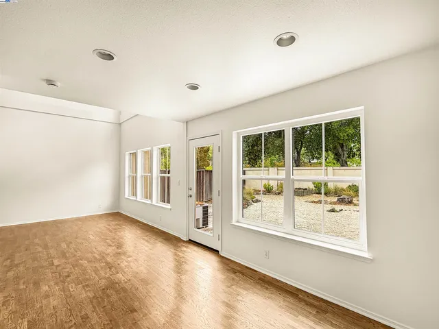 $969,000 | 404 Regal Lily Lane, San Ramon, CA 94582