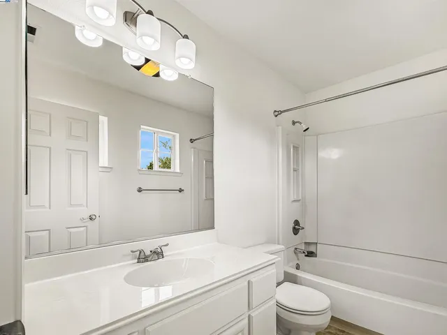 $969,000 | 404 Regal Lily Lane, San Ramon, CA 94582