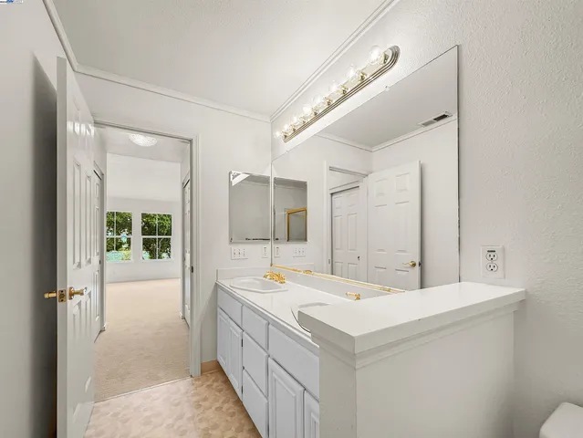 $969,000 | 404 Regal Lily Lane, San Ramon, CA 94582