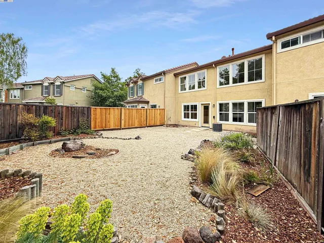 $969,000 | 404 Regal Lily Lane, San Ramon, CA 94582