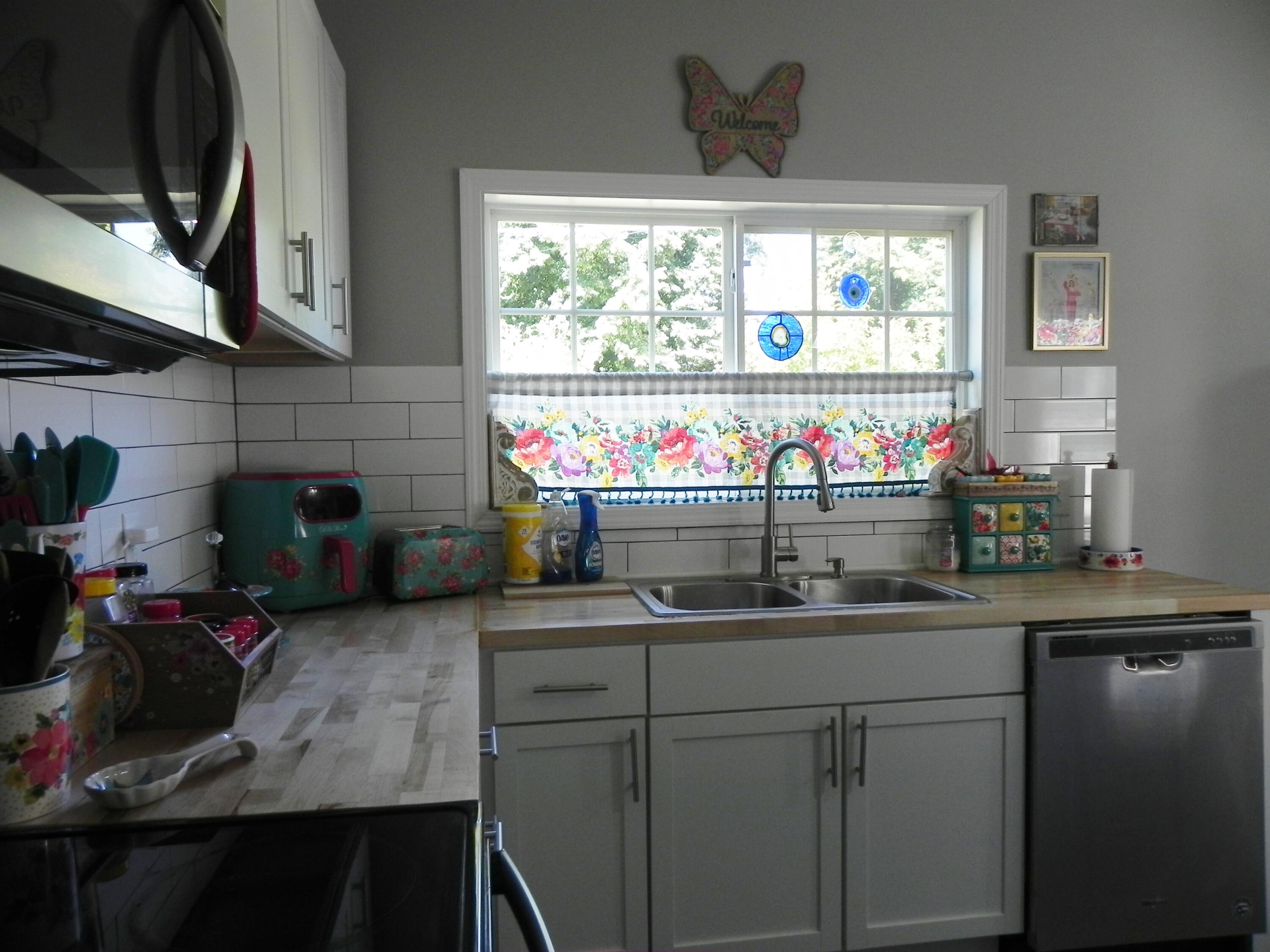 107 North John Street Decatur, MI 49045 - Photo 6 of 34 KITCHEN