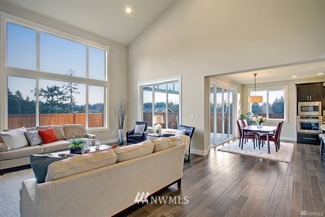 208 239th Street Southeast Bothell, WA 98021 - Photo 3 of 21