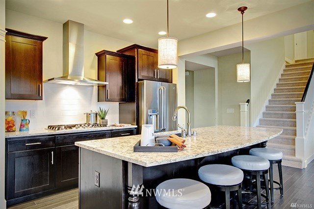 208 239th Street Southeast Bothell, WA 98021 - Photo 5 of 21