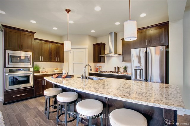 208 239th Street Southeast Bothell, WA 98021 - Photo 6 of 21