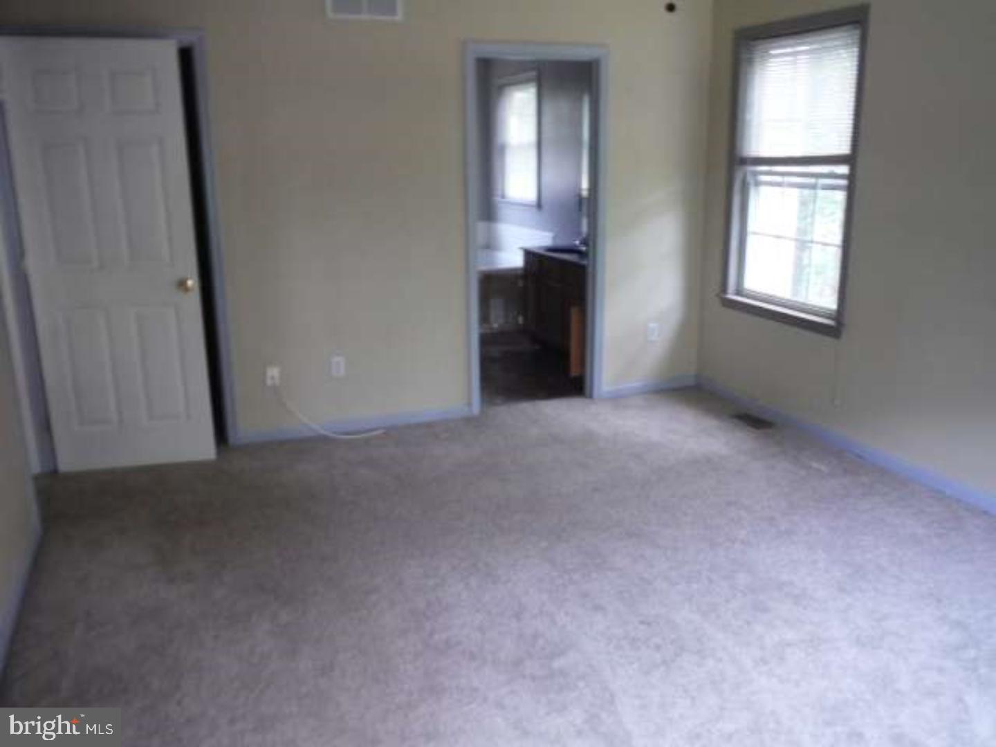 6 Fripps Old Road Sicklerville, NJ 08081 - Photo 6 of 13