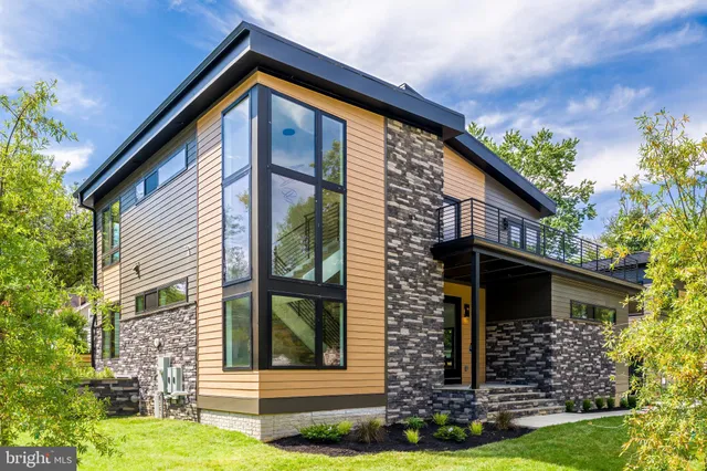 $1,895,000 | 3215 Cofer Road, Falls Church, VA 22042