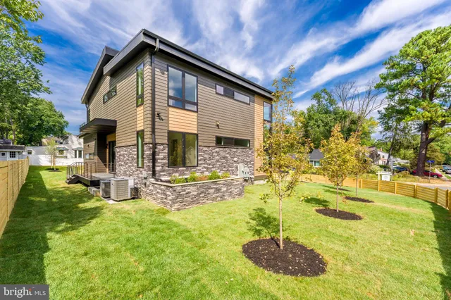 $1,895,000 | 3215 Cofer Road, Falls Church, VA 22042