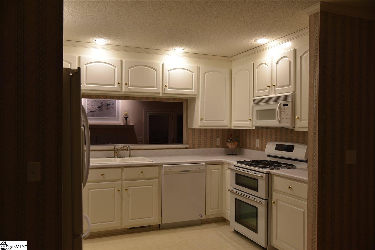 406 Edgewater Drive Anderson, SC 29626 - Photo 14 of 35 Gallery Image 14