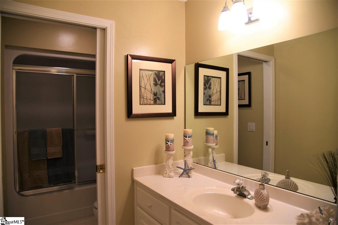 406 Edgewater Drive Anderson, SC 29626 - Photo 24 of 35 Gallery Image 24