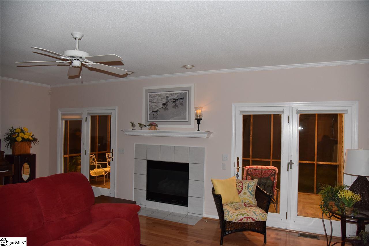 406 Edgewater Drive Anderson, SC 29626 - Photo 9 of 35 Gallery Image 9
