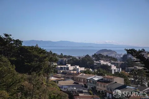 $1,875,000 | 156 Midcrest Way, San Francisco, CA 94131