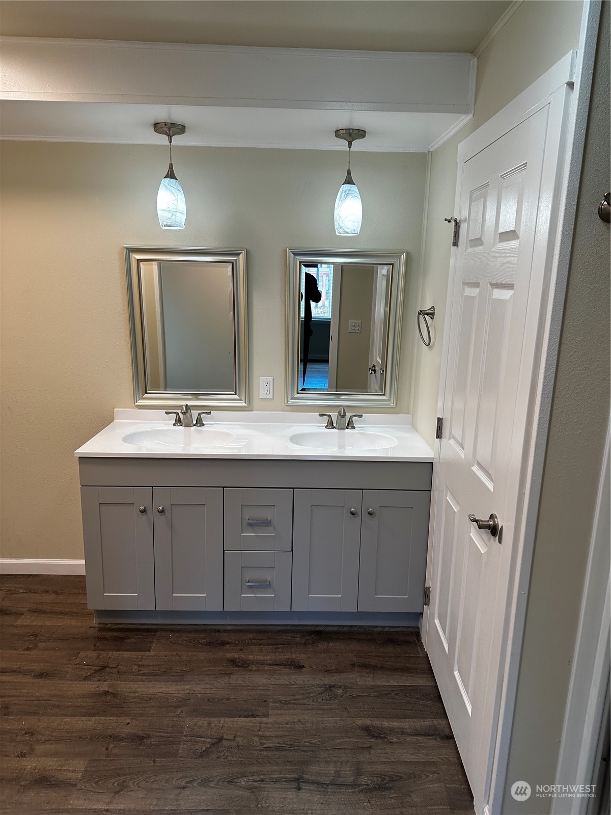 201 Union Avenue Southeast, Unit 90 Renton, WA 98059 - Photo 15 of 22 a bathroom with a double vanity sink mirror and shower