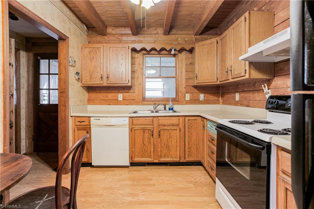 5106 McConnell Road Whitsett, NC 27377 - Photo 12 of 20 Gallery Image 12
