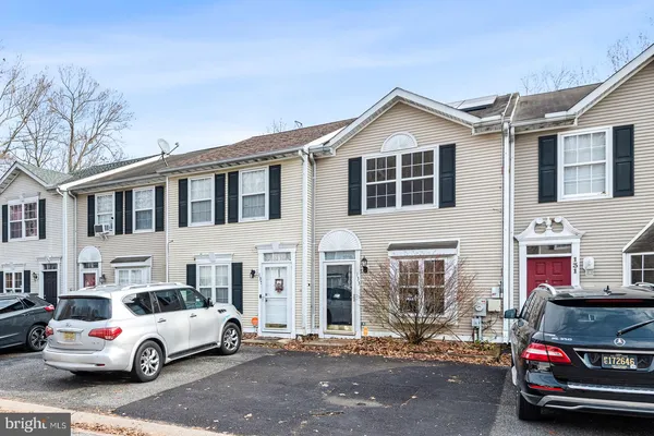 $1,999 | 133 Creekside Court, Newark, DE 19702