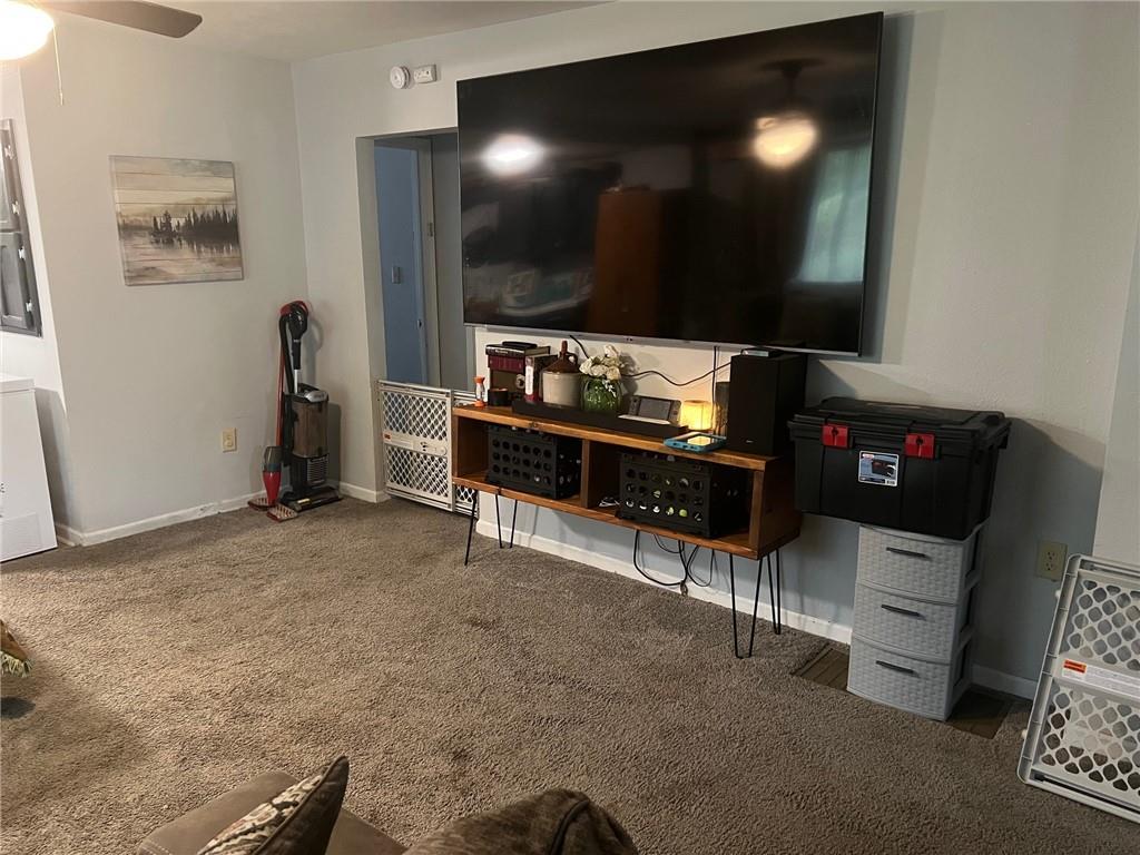 503 West Hickory Street Nevada, MO 64772 - Photo 5 of 18