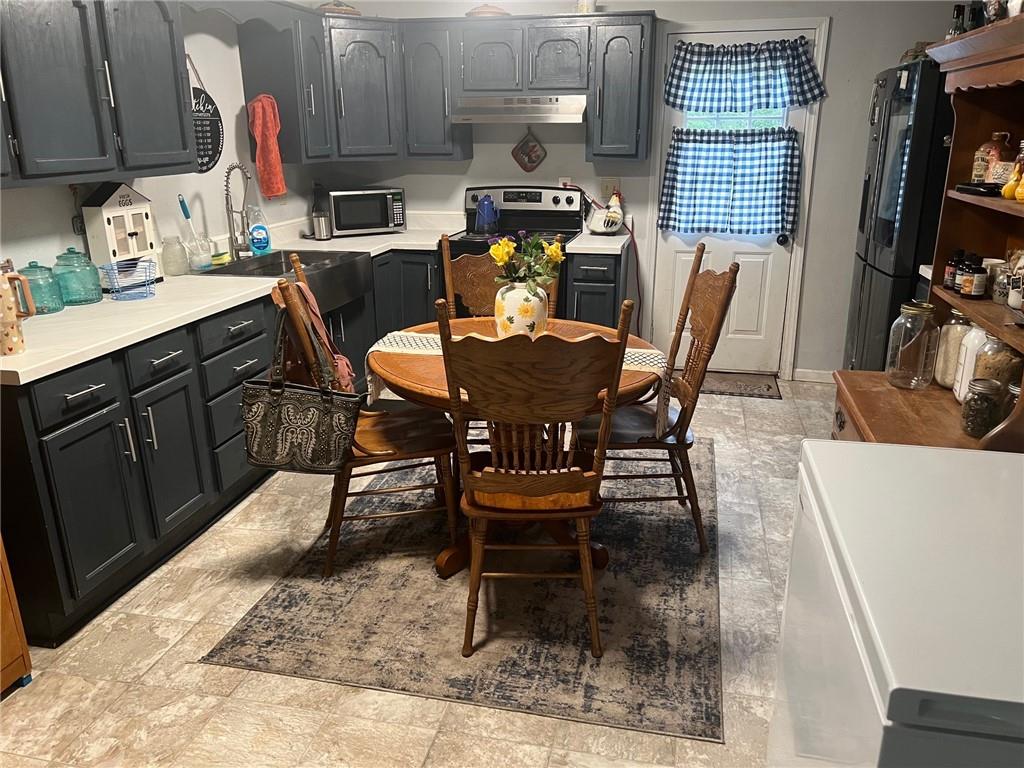 503 West Hickory Street Nevada, MO 64772 - Photo 10 of 18