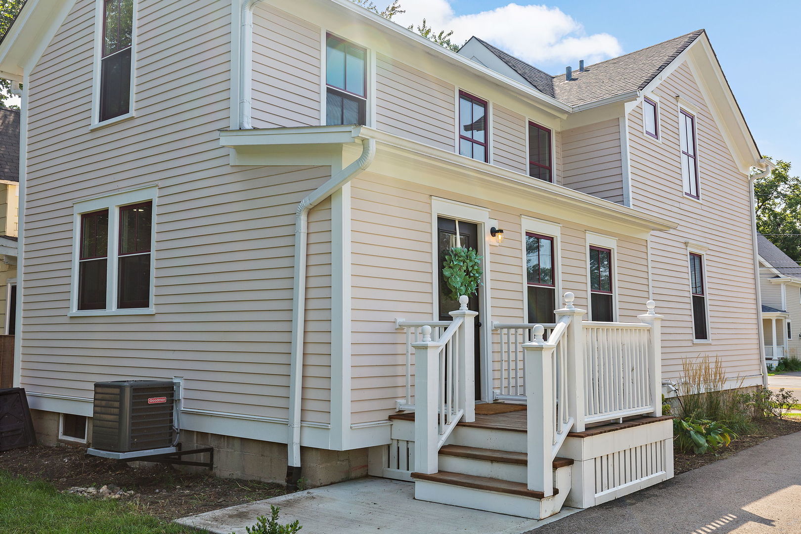 273 North Spring Street Elgin, IL 60120 - Photo 26 of 28