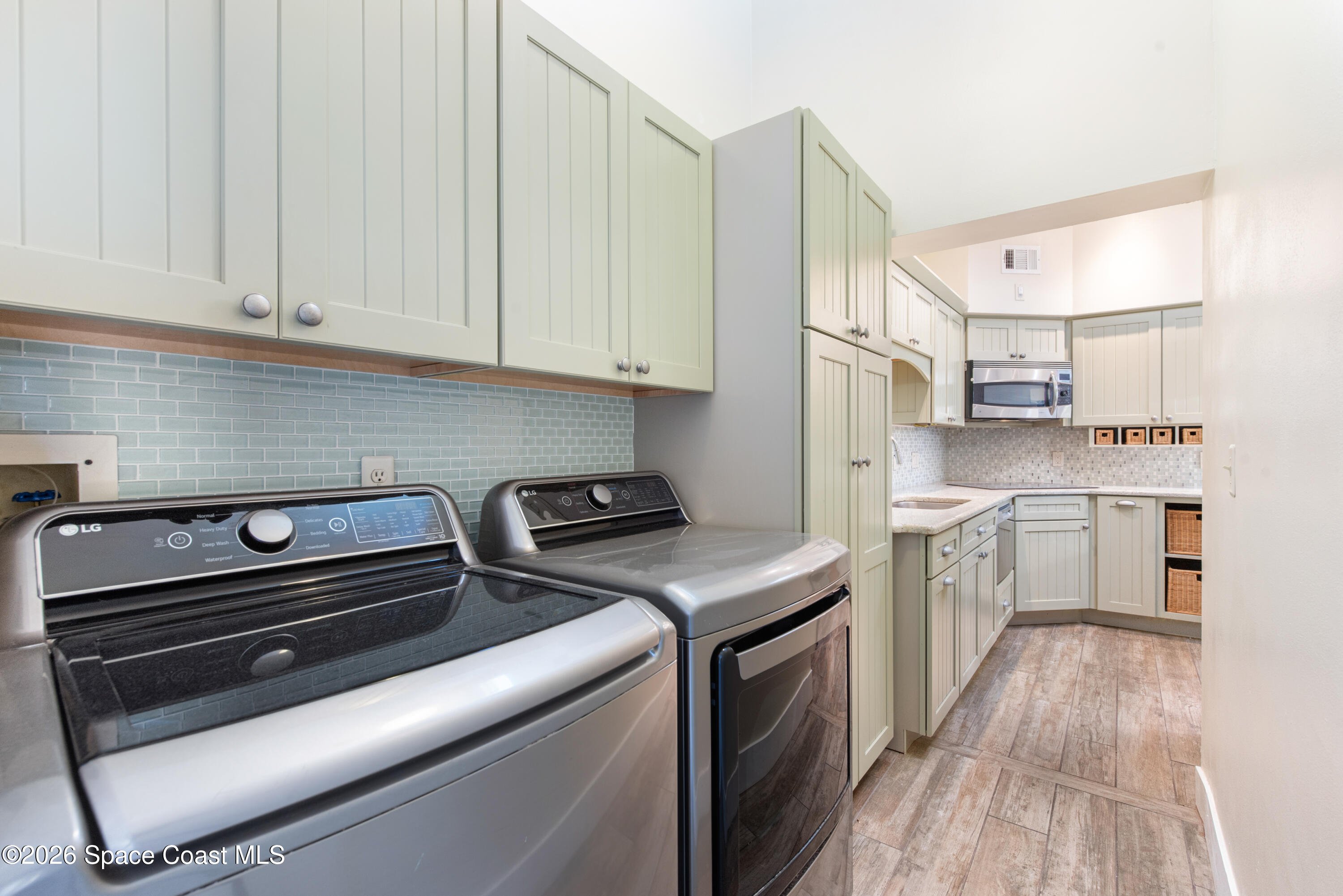 331 Avenida Del Sol Indialantic, FL 32903 - Photo 17 of 44 TAY_8382