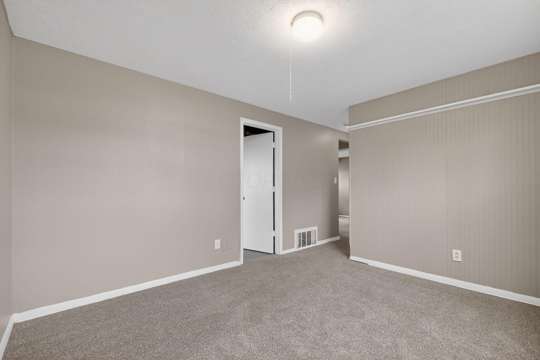 5145 Rutledge Drive South Columbus, OH 43232 - Photo 26 of 30 12_5145_Rutledge_Dr_S_Columbus_OH_43232-