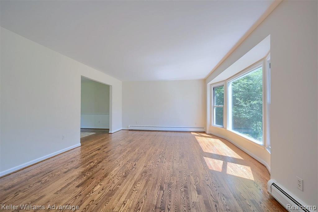 30025 Fox Grove Road Farmington Hills, MI 48334 - Photo 9 of 58