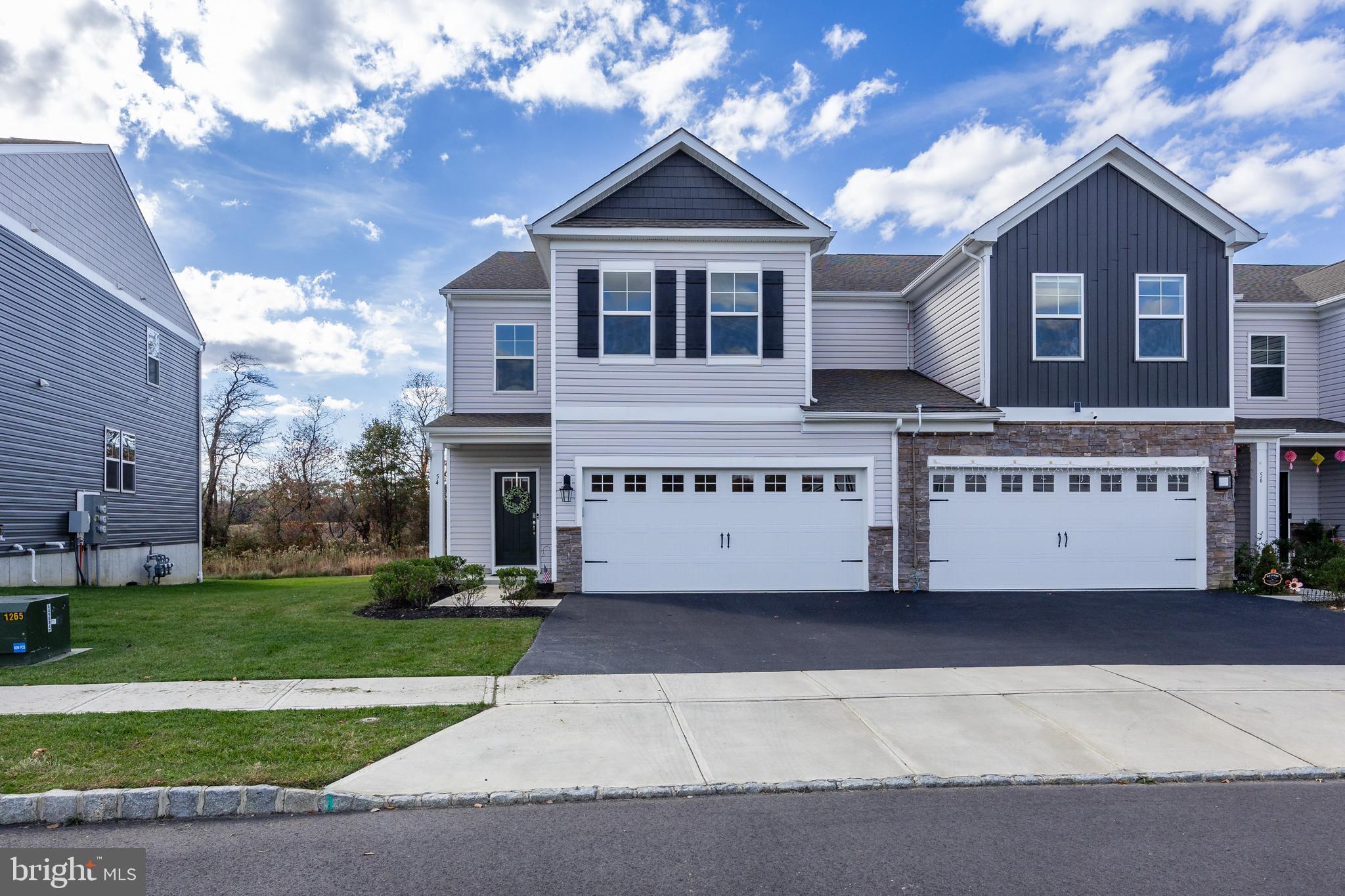 54 Roberta Wy. Medford, NJ 08055 - Photo 2 of 28