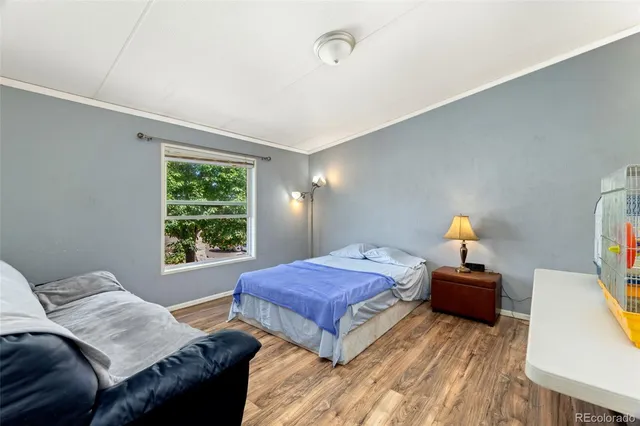 a view of a workspace with furniture