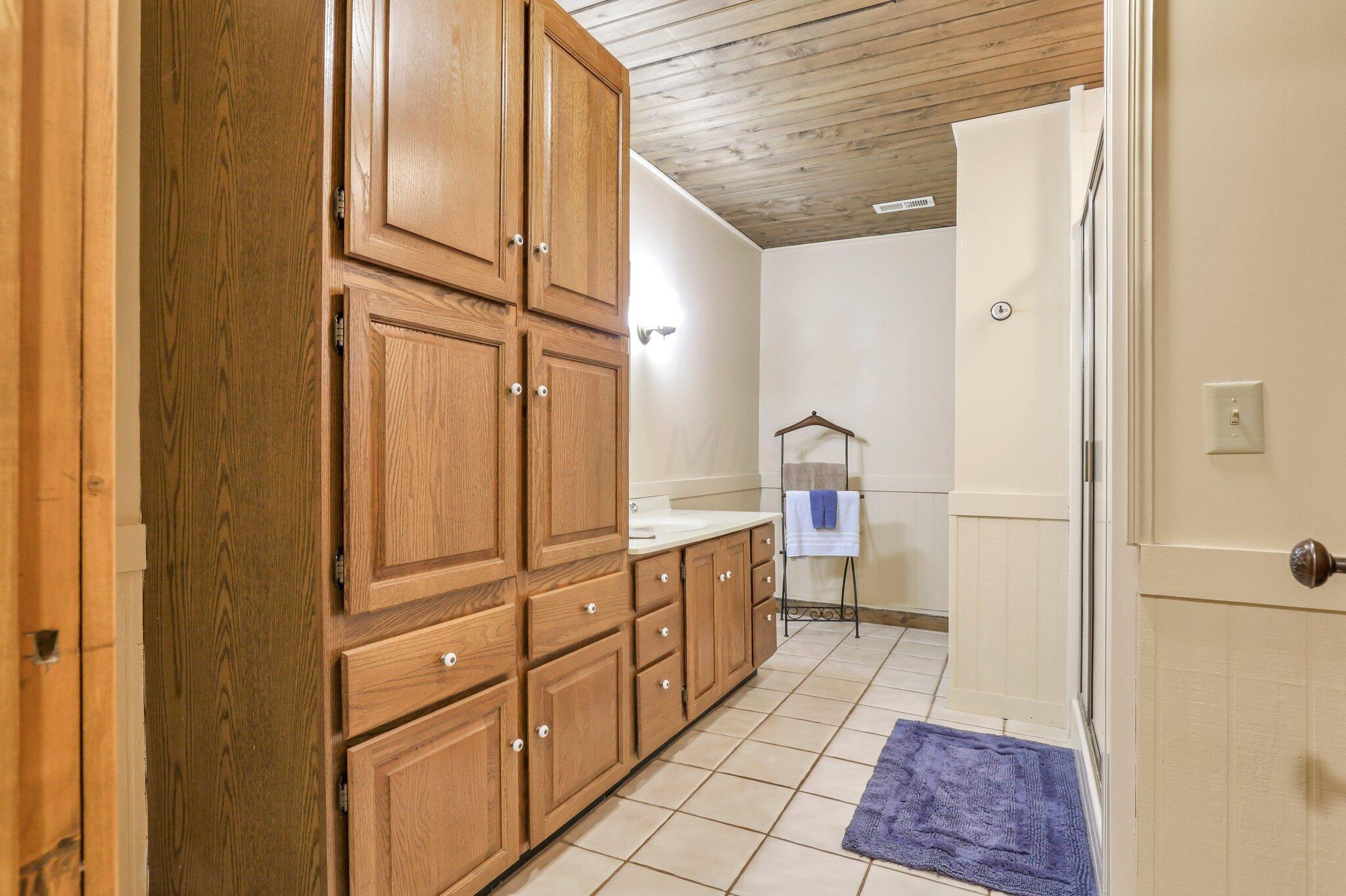 7676 Smoke Road Southwest Pataskala, OH 43062 - Photo 59 of 91 Lower Level/Bathroom