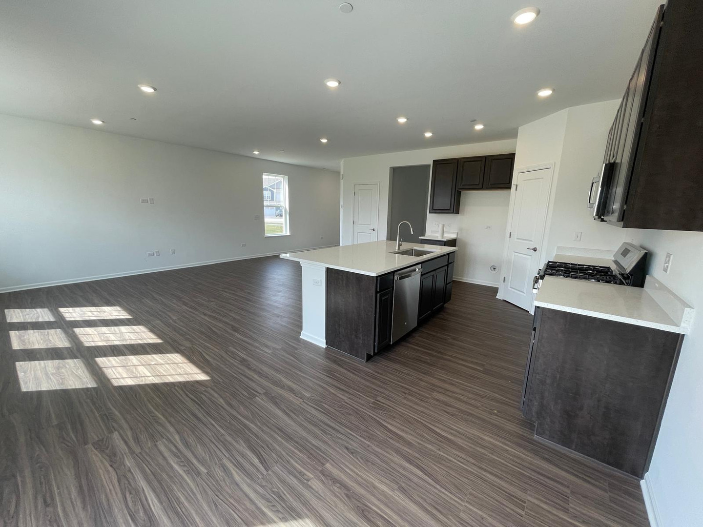 12011 Jordi Road Huntley, IL 60142 - Photo 6 of 22