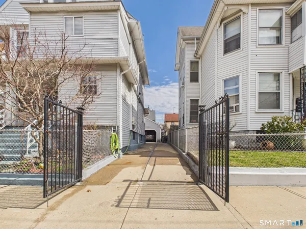 $450,000 | 500 Park Street, Bridgeport, CT 06608