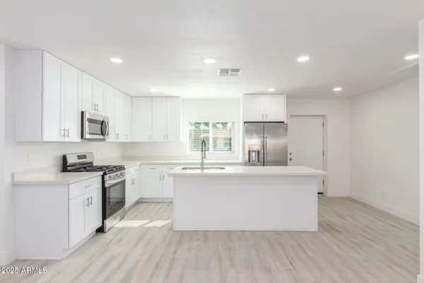 $4,500 | 120 West Hu Esta Drive, Tempe, AZ 85282