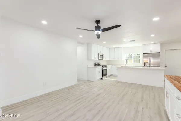 $4,500 | 120 West Hu Esta Drive, Tempe, AZ 85282