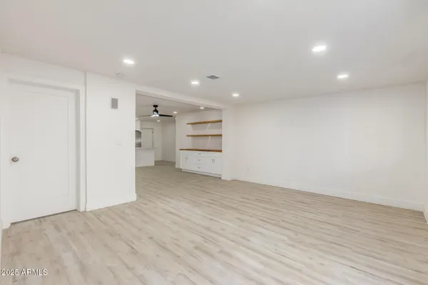 $3,996 | 120 West Hu Esta Drive, Tempe, AZ 85282