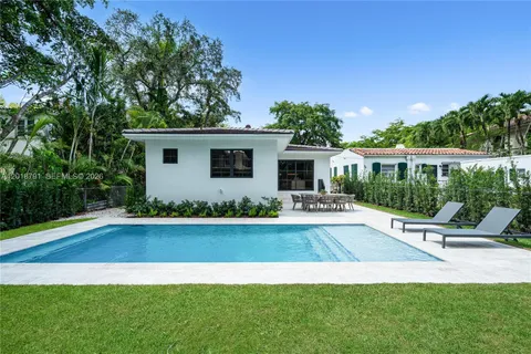 $2,900,000 | 1037 Sevilla Avenue, Coral Gables, FL 33134