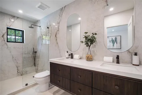$2,900,000 | 1037 Sevilla Avenue, Coral Gables, FL 33134