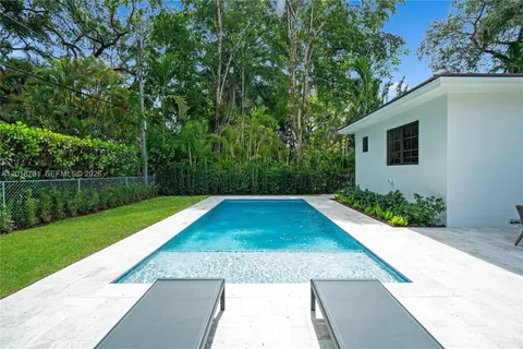 $2,900,000 | 1037 Sevilla Avenue, Coral Gables, FL 33134