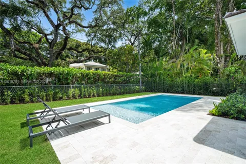 $2,900,000 | 1037 Sevilla Avenue, Coral Gables, FL 33134